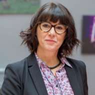Isabelle BIARNES-POULLIAT