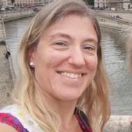 Dorothee DHÉNAIN